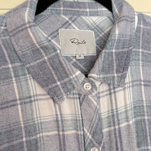 Rails button up! Size medium. Perfect condition! - Picture 1 of 4